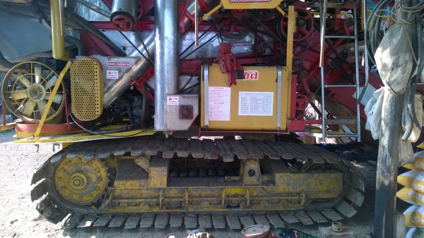 ขายรถเกี่ยวข้าว จ้าวช้างปี่ 49 พร้อมเทรนเลอร์ hino สองเพลา ขายรถเกี่ยวข้าว จ้าวช้างปี่ 49 พร้อมเทรนเลอร์ hino สองเพลา