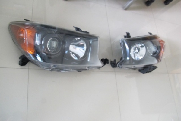 ขายไฟหน้าฟอจูนเนอร์ รุ่น  2 โคมดำ