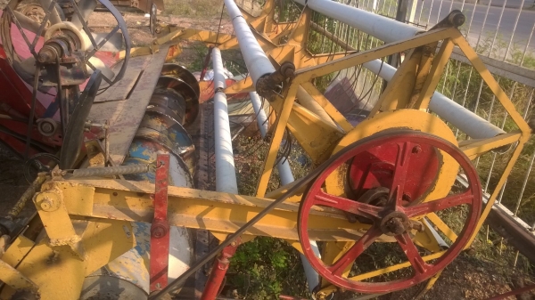 ขายรถเกี่ยวข้าว ขายรถเกี่ยวข้าว