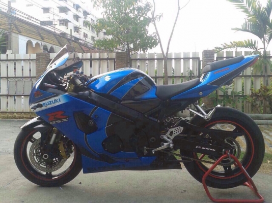 ธารนนทบุรี//ขาย suzuki gsx750 k5 ทะเบียนโอน ราคา175,000 บาท