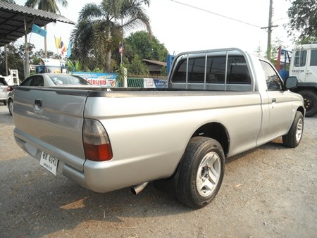 ขาย STRADA หัวเดียว ปี 2002 พร้อมใช้ MITSUBISHI, L200 STRADA 2.5 SINGLE CAB