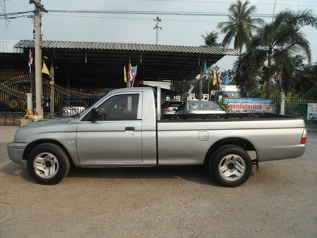 ขาย STRADA หัวเดียว ปี 2002 พร้อมใช้ MITSUBISHI, L200 STRADA 2.5 SINGLE CAB