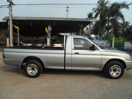 ขาย STRADA หัวเดียว ปี 2002 พร้อมใช้ MITSUBISHI, L200 STRADA 2.5 SINGLE CAB