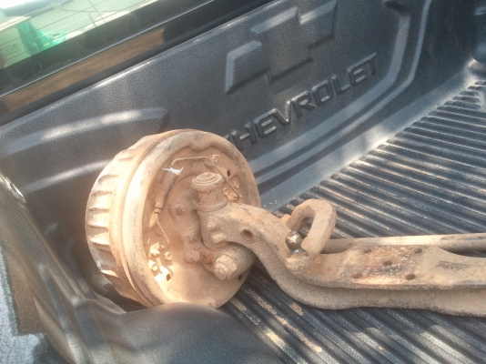 ต้องการขายคานหน้าอีซูซุ115แท้ห้างน็อต6รู