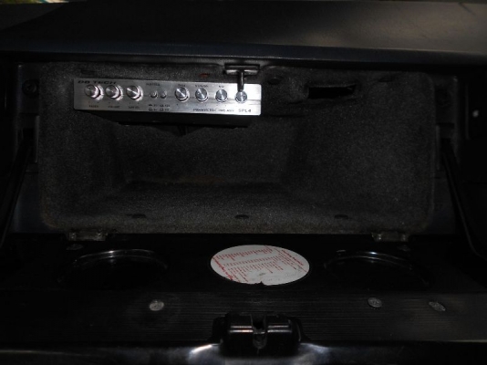 Mercedes-Benz W124 Yakuza