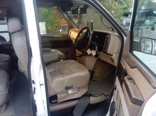 ขาย chevrolet astro  พร้อมใช้ ทะเบียนโอน สวยๆ สดๆ ราคาเบาๆ 385,000 บาท