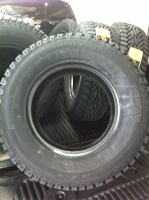 ยางใหม่ปลายปี 2013 ขนาด 245-70 R16 ดอก AT ราคาไม่แพง