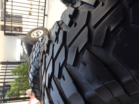 ขายแม็กพร้อมยางครับ ขายแม็กพร้อมยางครับ