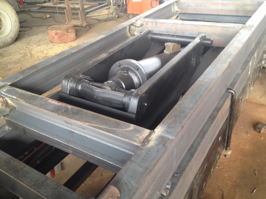 รีบจองเลยครับ HINO MEGA จะทำกระบะมิเนียมครับ สเปคกระบะ ยาว 5.20 เมตร สูง 1.70 เมตร กว้าง 2.25เมตร เครื่อง JO8C  210 แรงหัวนอกครับ ยาง 825 ขอบ 16 นิ้วครับ พร้อมเล่มทะเบียนครับ