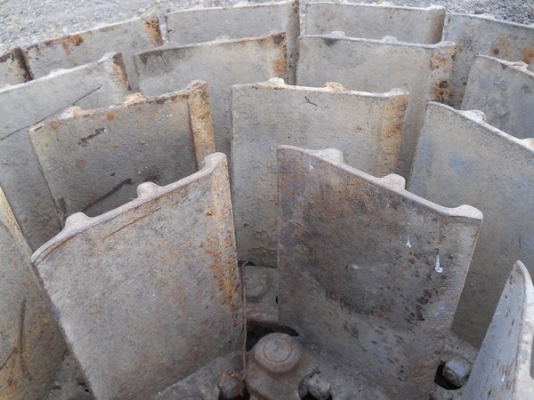 โซ่แบคโฮเก่านอกใบแทรกกว้าง70cm(120)สนใจติดต่อ 092-3309229 อี๊ด สองห้อง โซ่แบคโฮเก่านอกใบแทรกกว้าง70cm(120)สนใจติดต่อ 092-3309229 อี๊ด สองห้อง