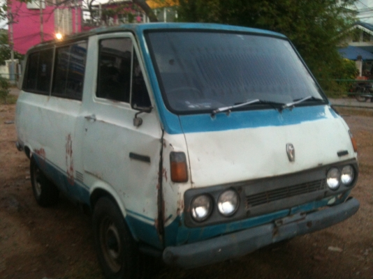 ลดราคารถตู้โตโยต้า Hiace RH11 เครื่อง 12R เกียร์คอ เครื่องติดสีขาวฟ้าเดิมแห้งบาง