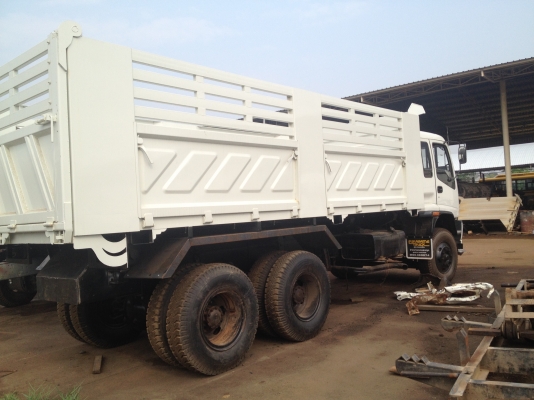 ขาย 10 ล้อ 2 เพลาดั้มพ์ ISUZU DECA เครื่อง 320 แรงม้าระบบน้ำมัน กระบะดั้มพ์ ยาว 6 เมตร กว้าง 2.50 เมตร สูง 1.50 เมตร กระบอกดั้มพ์ 15 ตัน รถทำใหม่ทั้งคันคัชซี FXZ ครับ ยางใหม่ 1000 ขอบ 20 นิ้วพร้อมทะเบียน