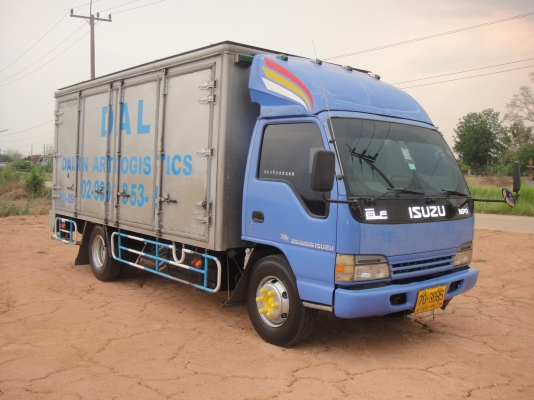 ขายแล้วครับ  ISUZU NPR 130 แรง ตู้แห้ง ยาว 5 เมตร ( ห้างแท้  ) จดปี48