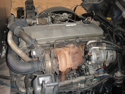 ขายแล้วครับ  ISUZU NPR 130 แรง ตู้แห้ง ยาว 5 เมตร ( ห้างแท้  ) จดปี48