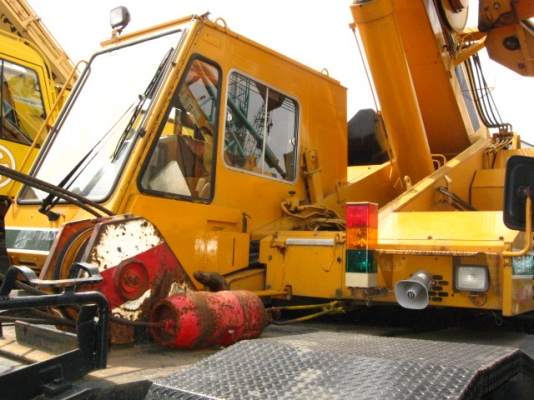 รถเครน25ตันนำเข้าจากญี่ปุ่น /สดและจัดไฟแนนท์