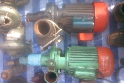 ปั้มหอยโข่ง 2 นิ้วอิตาลีสภาพพร้อมใช้งานครับขนาดท่อ 2  นิ้วตัวใหญ่หนาครับแรงดีครับราคานี้คุ้มมากครับไม่ต้องเบิกใหม่ครับ