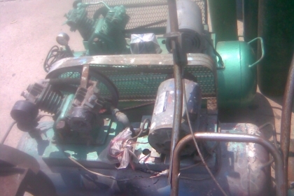 ปั้มลมฟูเส็ง 2 หัวสภาพเดิมๆครับพร้อมใช้งานขนาด 2  หัวครับถังประมาณ 90 ลิตรครับราคานี้คุ้มมากครับ