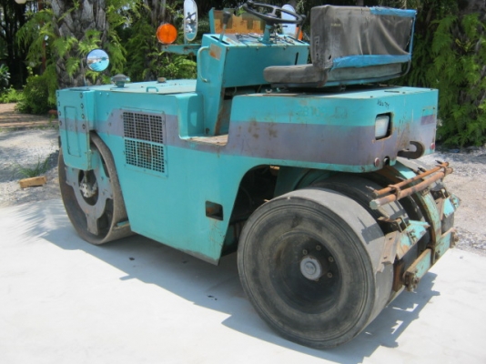 รถบดดินนำเข้าจากญี่ปุ่น /สดและจัดไฟแนนท์