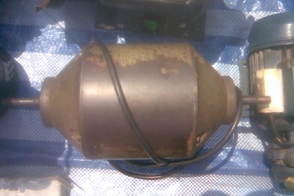 หินเจียรสภาพเดิมๆครับเสียงนิ่มครับเป็นของเจียรไนเพชรครับสวยๆครับราคานี้คุ้มมากครับ