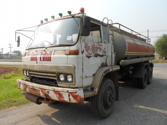 รถน้ำมัน  10ล้อ ถัง ISUZU JCM เครื่องเดิม ช่วงล่างเดิม