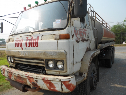 รถน้ำมัน  10ล้อ ถัง ISUZU JCM เครื่องเดิม ช่วงล่างเดิม