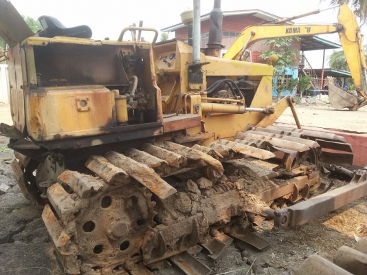 ขายรถเกรด Komatsu D20-5,D20-6 ตามสภาพ ขายรถเกรด Komatsu D20-5,D20-6 ตามสภาพ