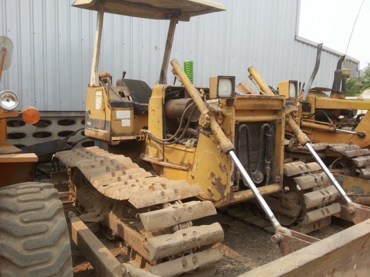 ขายรถเกรด Komatsu D20-5,D20-6 ตามสภาพ ขายรถเกรด Komatsu D20-5,D20-6 ตามสภาพ