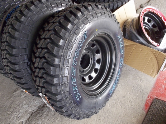 ขายยาง 31x10.5x15  MT DEESTONE ปี14  ราครพิเศษ เส้นละ 3300.-