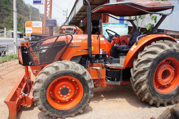 ขายรถแทรกเตอร์