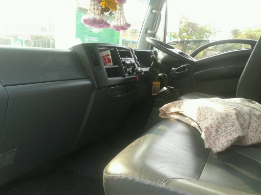 ขายISUZU NQR 175แรง ปี53 ยาว5.5เมตร ภายในสวย แอร์เย็น เอกสารพร้อมโอน