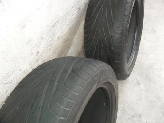ยาง MAXXIS 225/55R17 ปี12 สวยๆ 1 คู่ ราคา 2400 บาท