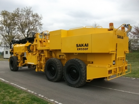 รถขูดไส SAKAI รุ่น ER550F