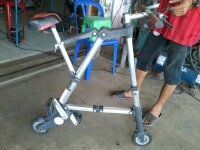 (ด่วนค่ะ สำหรับท่านใดที่ชอบของแปลกๆๆ) ขายจักรยาน ยี่ห้อ strida ของญี่ปุ่น ราคา 3,500