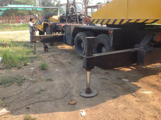 ขายรถเครน 16 ตัน ปั้๊ม 3 ตอน เครื่องดี เอสดีปั๊มดี สภาพดีพร้อมใช้งาน รถสวย