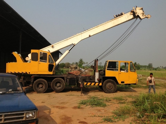 ขายรถเครน 16 ตัน ปั้๊ม 3 ตอน เครื่องดี เอสดีปั๊มดี สภาพดีพร้อมใช้งาน รถสวย