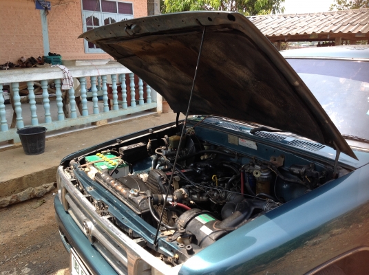 ขายโตโยต้าไมตตี้เอ็กปี 95 โปร่งหลังเครื่อง 2L -2500 ซีซี  วิ่ง 120 ก/ม สบายสภาพสวยบาง ราคาต่อรองได้