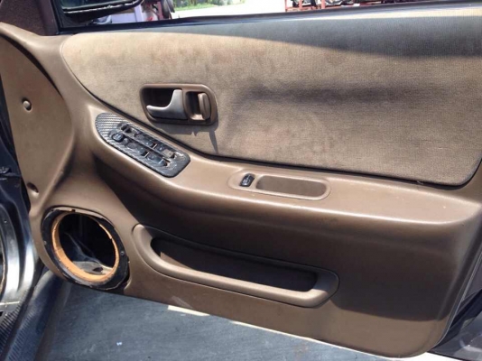 ขาย บอดี้ A31  ตัดหัว R32 แล้ว  พร้อม sunroof   + ปัดหลัง  กระจก ชา รอบคับ ภายใน โลเล้นท์