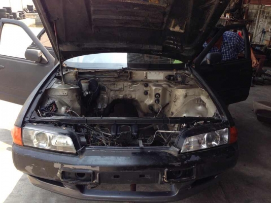 ขาย บอดี้ A31  ตัดหัว R32 แล้ว  พร้อม sunroof   + ปัดหลัง  กระจก ชา รอบคับ ภายใน โลเล้นท์