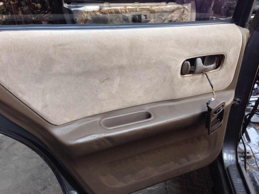 ขาย บอดี้ A31  ตัดหัว R32 แล้ว  พร้อม sunroof   + ปัดหลัง  กระจก ชา รอบคับ ภายใน โลเล้นท์