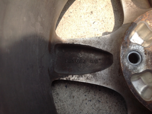 ล้อเดิม honda integra dc5 type S