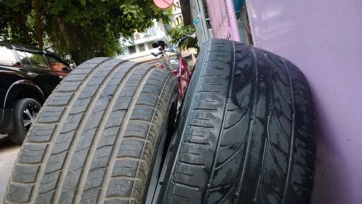 แม็ก Toyota Wish 17-5-100 พร้อมยาง  6,000 บาท