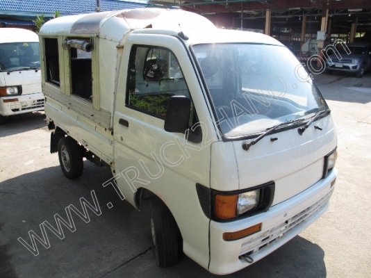 รถตุ๊กตุ๊ก (ขายรวม 2 คัน) ขายราคาลดเหลือ 80,000 บาท เท่ากับคันละ 50,000 บาท