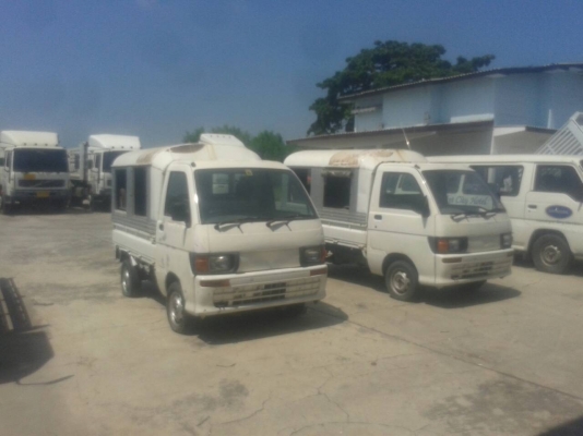 รถตุ๊กตุ๊ก (ขายรวม 2 คัน) ขายราคาลดเหลือ 80,000 บาท เท่ากับคันละ 50,000 บาท