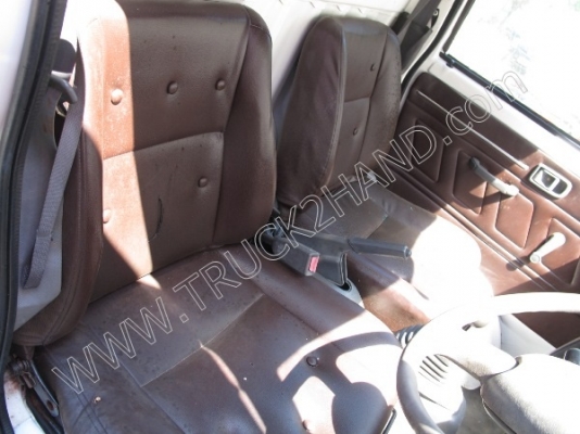 รถตุ๊กตุ๊ก (ขายรวม 2 คัน) ขายราคาลดเหลือ 80,000 บาท เท่ากับคันละ 50,000 บาท