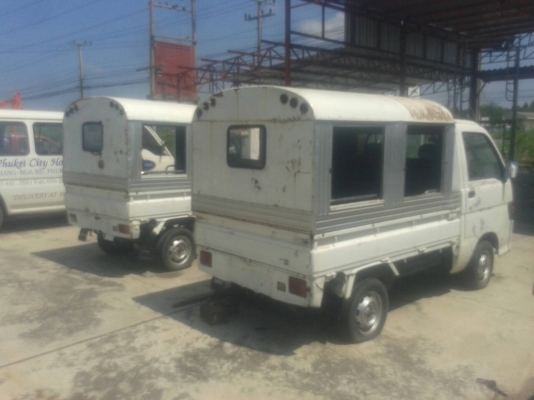 รถตุ๊กตุ๊ก (ขายรวม 2 คัน) ขายราคาลดเหลือ 80,000 บาท เท่ากับคันละ 50,000 บาท