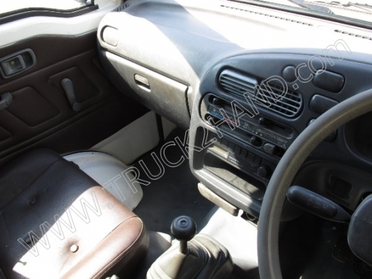 รถตุ๊กตุ๊ก (ขายรวม 2 คัน) ขายราคาลดเหลือ 80,000 บาท เท่ากับคันละ 50,000 บาท