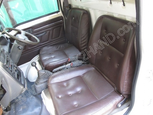 รถตุ๊กตุ๊ก (ขายรวม 2 คัน) ขายราคาลดเหลือ 80,000 บาท เท่ากับคันละ 50,000 บาท