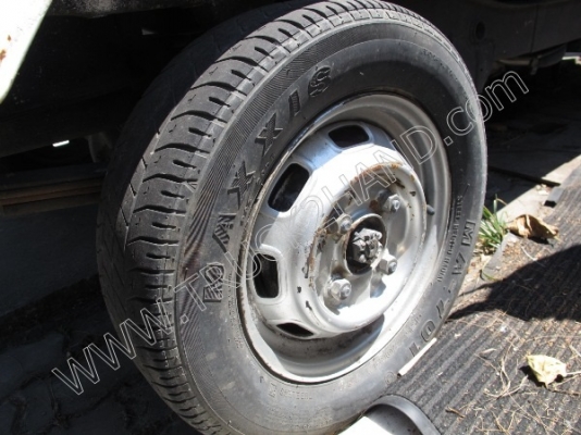 รถตุ๊กตุ๊ก (ขายรวม 2 คัน) ขายราคาลดเหลือ 80,000 บาท เท่ากับคันละ 50,000 บาท