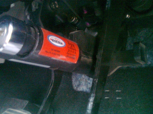 ล๊อค คลัช  , ล๊อค เบรค อีซูซุ นิวส์ดีแม๊ก  มี 1 ตัว  ติดต่อ.081-427-3941