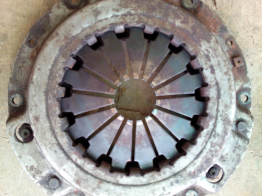 ขายแผ่นครัชพร้อมหวี(จานกด)เครื่องมังกร